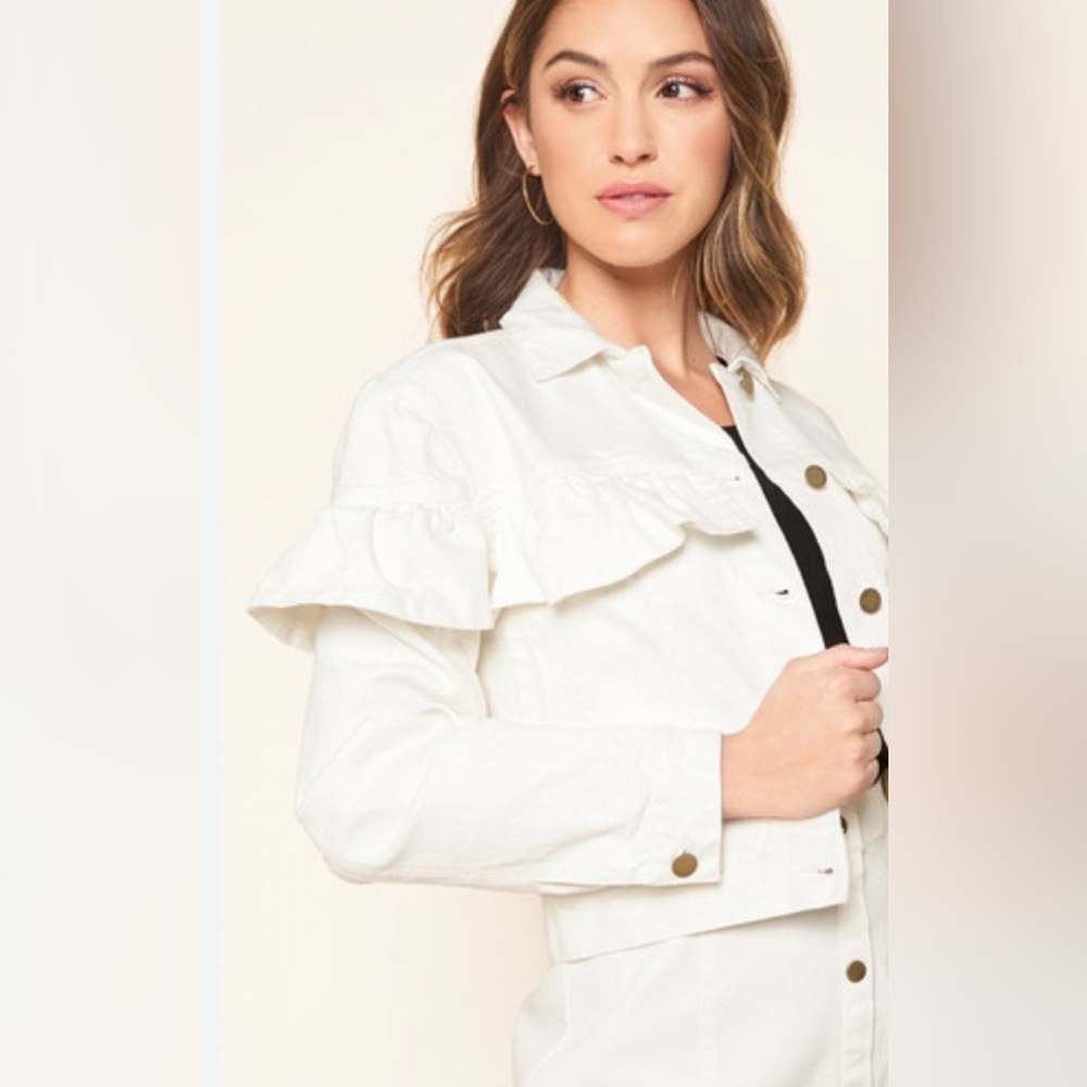 Sugarlips Ruffled White Denim Jacket. NWT. Size L